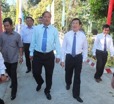 Le président Truong Tan Sang visite la province de Dong Thap - ảnh 1